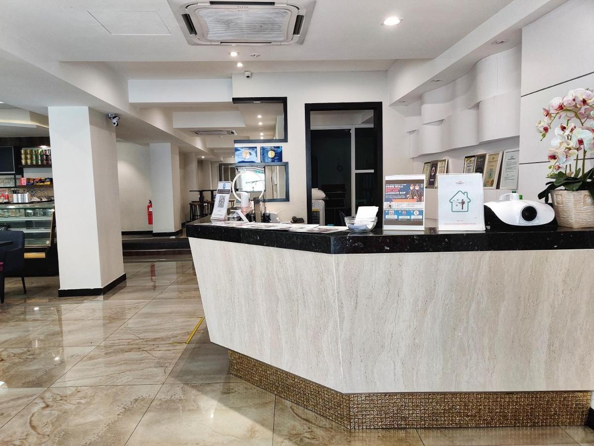Meriton Inn Kuantan Bagian luar foto