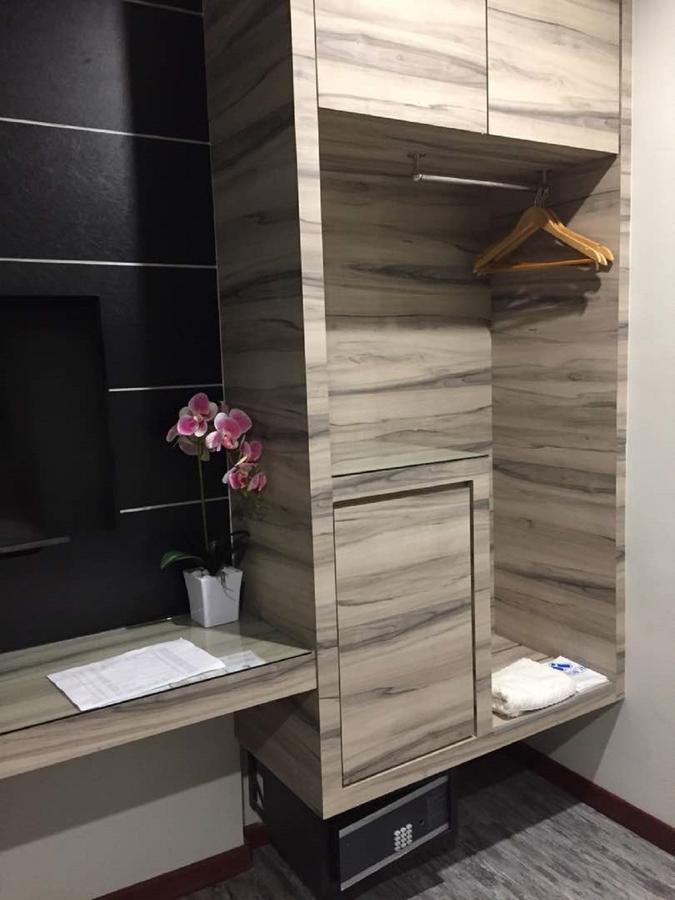 Meriton Inn Kuantan Bagian luar foto