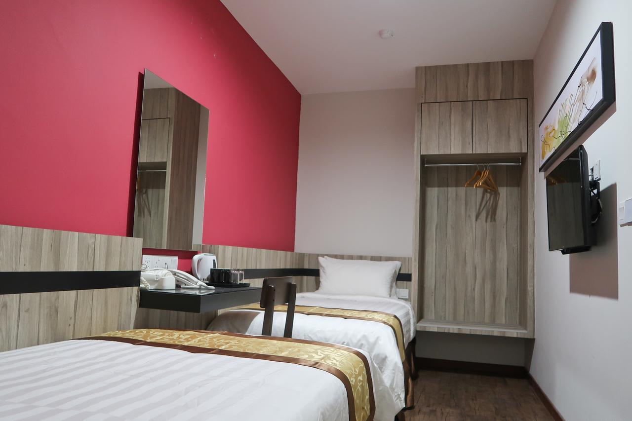 Meriton Inn Kuantan Bagian luar foto